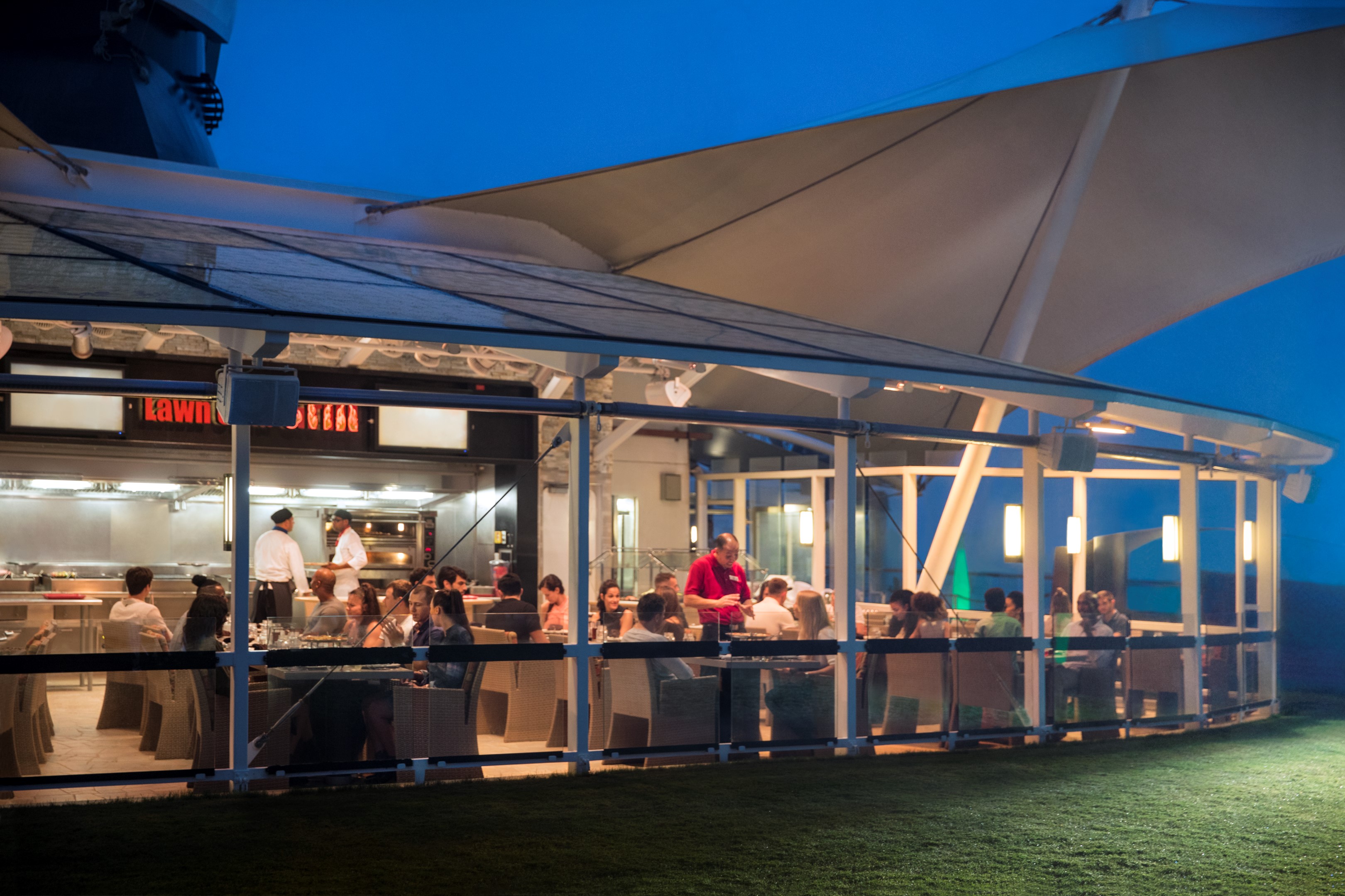 Celebrity Reflection - The Lawn Club Grill